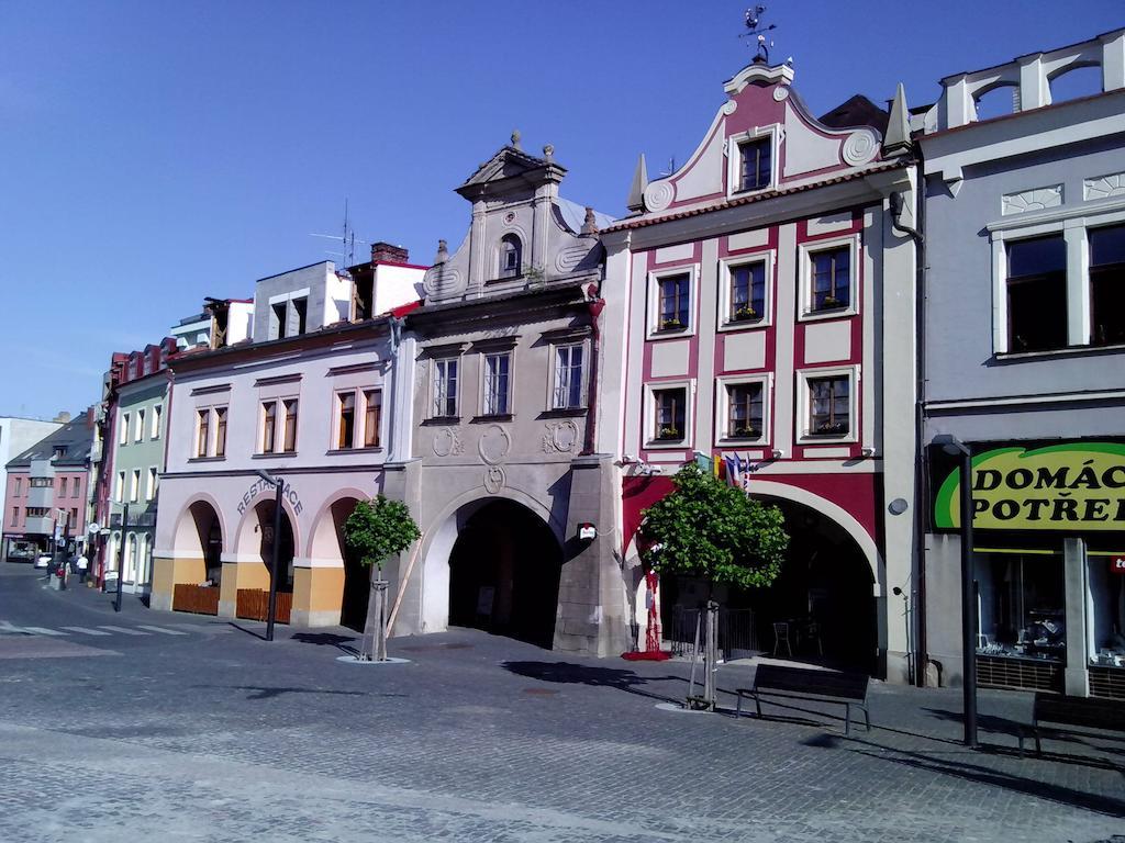 Hotel Zlaty Kohout Mlada Boleslav Exterior photo